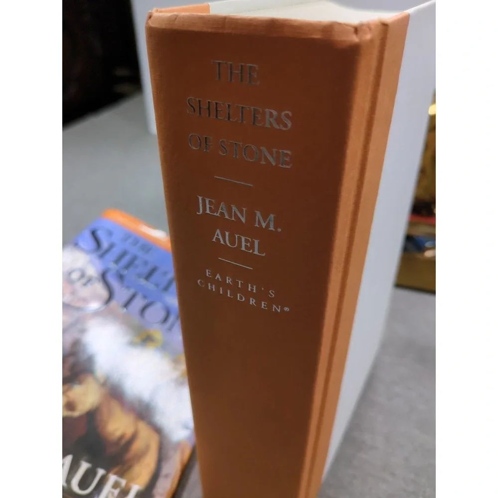 The Shelters Of Stone By Jean M. Auel 1st Edition 1st Printing Hardcover‎ VG VTG